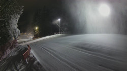 Prostřední část sjezdovky a snowpark