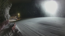 Prostřední část sjezdovky a snowpark