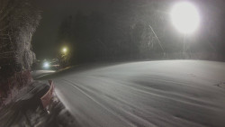 Prostřední část sjezdovky a snowpark