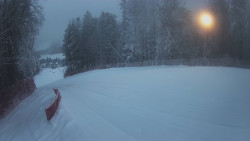 Prostřední část sjezdovky a snowpark