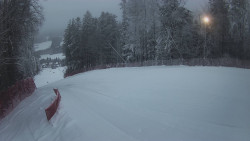 Prostřední část sjezdovky a snowpark
