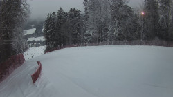 Prostřední část sjezdovky a snowpark