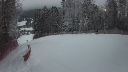 Prostřední část sjezdovky a snowpark