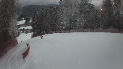 Prostřední část sjezdovky a snowpark