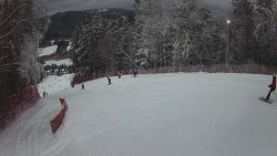 Prostřední část sjezdovky a snowpark