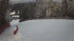 Prostřední část sjezdovky a snowpark