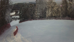 Prostřední část sjezdovky a snowpark