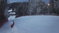 Prostřední část sjezdovky a snowpark