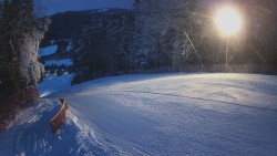 Prostřední část sjezdovky a snowpark