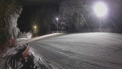 Prostřední část sjezdovky a snowpark