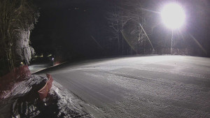 Skiareál Karolinka - Prostřední část sjezdovky a snowpark - 2.1.2026 v 03:05 Skiareál Karolinka - Prostřední část sjezdovky a snowpark - 2.1.2026 v 03:05