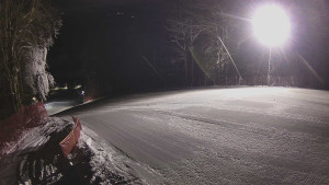 Skiareál Karolinka - Prostřední část sjezdovky a snowpark - 2.1.2026 v 03:25 Skiareál Karolinka - Prostřední část sjezdovky a snowpark - 2.1.2026 v 03:25