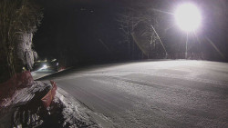 Prostřední část sjezdovky a snowpark