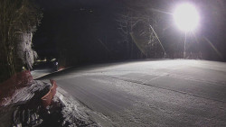 Prostřední část sjezdovky a snowpark