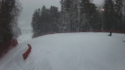 Prostřední část sjezdovky a snowpark