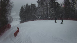 Prostřední část sjezdovky a snowpark