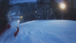 Prostřední část sjezdovky a snowpark