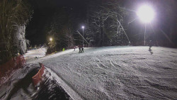 Prostřední část sjezdovky a snowpark