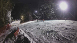 Prostřední část sjezdovky a snowpark