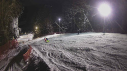 Prostřední část sjezdovky a snowpark