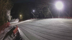 Prostřední část sjezdovky a snowpark