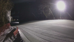 Prostřední část sjezdovky a snowpark