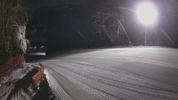 Prostřední část sjezdovky a snowpark