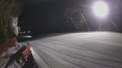 Prostřední část sjezdovky a snowpark