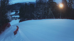 Prostřední část sjezdovky a snowpark