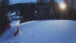 Prostřední část sjezdovky a snowpark