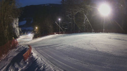 Prostřední část sjezdovky a snowpark