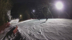 Prostřední část sjezdovky a snowpark