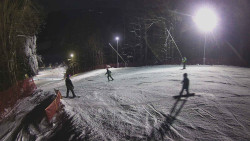 Prostřední část sjezdovky a snowpark