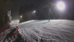 Prostřední část sjezdovky a snowpark