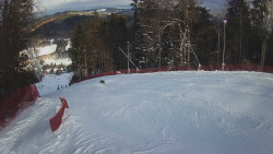 Prostřední část sjezdovky a snowpark