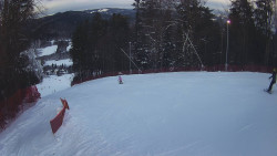 Prostřední část sjezdovky a snowpark