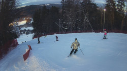 Prostřední část sjezdovky a snowpark