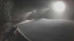 Prostřední část sjezdovky a snowpark