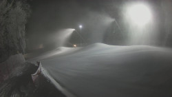 Prostřední část sjezdovky a snowpark