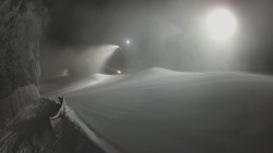 Prostřední část sjezdovky a snowpark