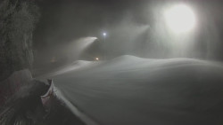 Prostřední část sjezdovky a snowpark