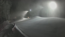 Prostřední část sjezdovky a snowpark