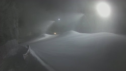 Prostřední část sjezdovky a snowpark