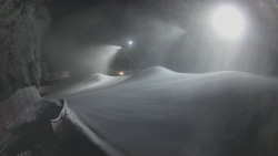 Prostřední část sjezdovky a snowpark