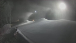 Prostřední část sjezdovky a snowpark