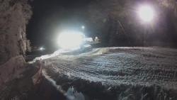 Prostřední část sjezdovky a snowpark