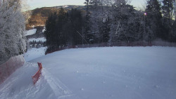 Prostřední část sjezdovky a snowpark