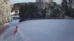 Prostřední část sjezdovky a snowpark