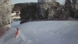 Prostřední část sjezdovky a snowpark