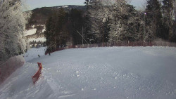 Prostřední část sjezdovky a snowpark